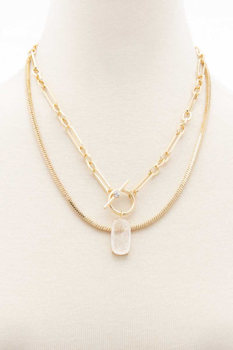 Collier superposé à fermoir à bascule en pierre ovale