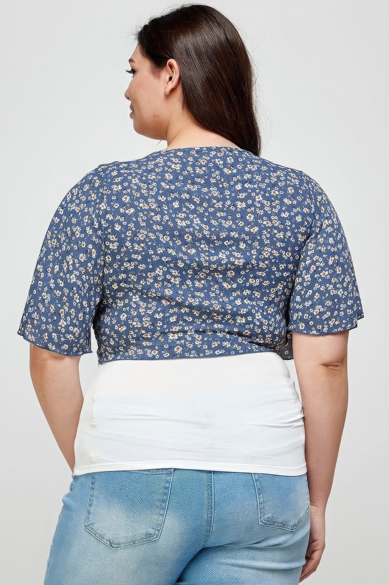 Plus Size Ditsy Floral Print Cropped Bolero Cardigan