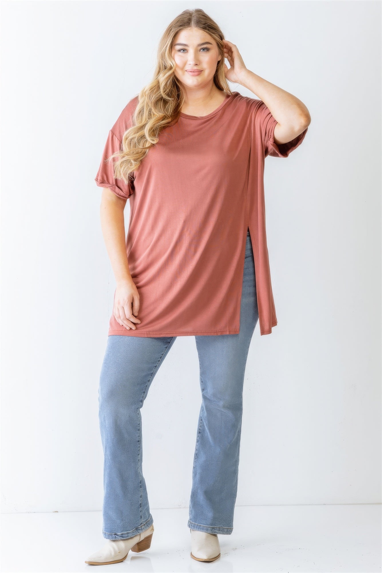 Plus Brick Relaxed Top mit Rundhalsausschnitt und kurzen Ärmeln