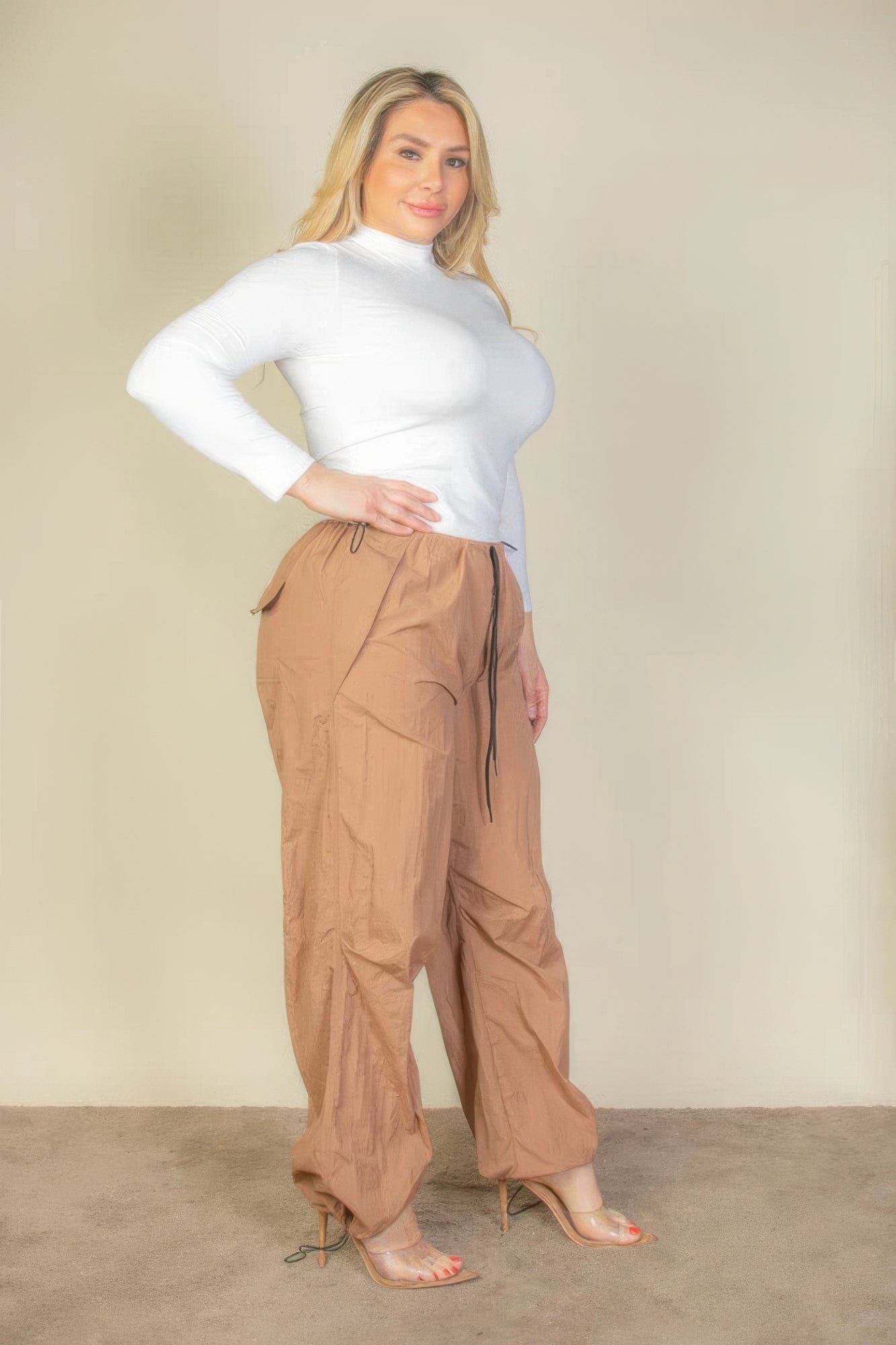 Fallschirmhose mit Kordelzug in der Taille in Übergröße